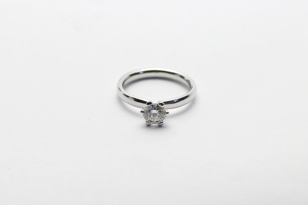 Mahlberg 750er Solitärring 0,70ct H/SI2 NP: 3990.-