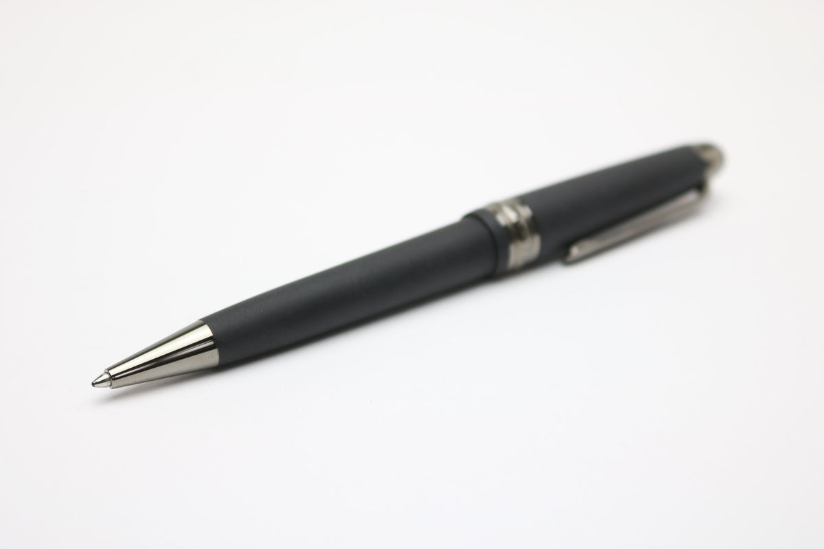 Montblanc Meisterstück Classique Ultra Black