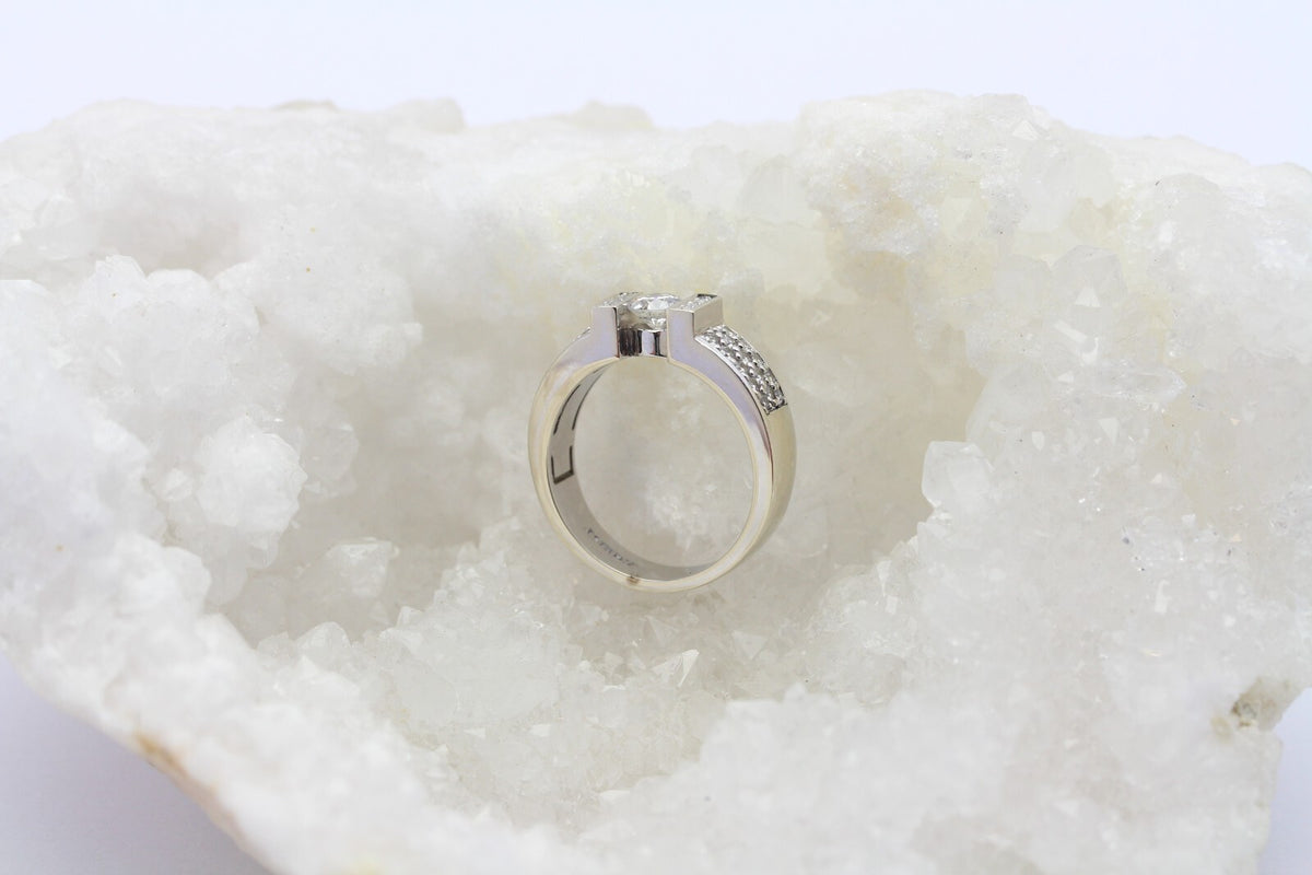 Christ Damen Ring 14k Weißgold 37 Brillant 0,71 ct. Gr. 53 ca. 6,6g