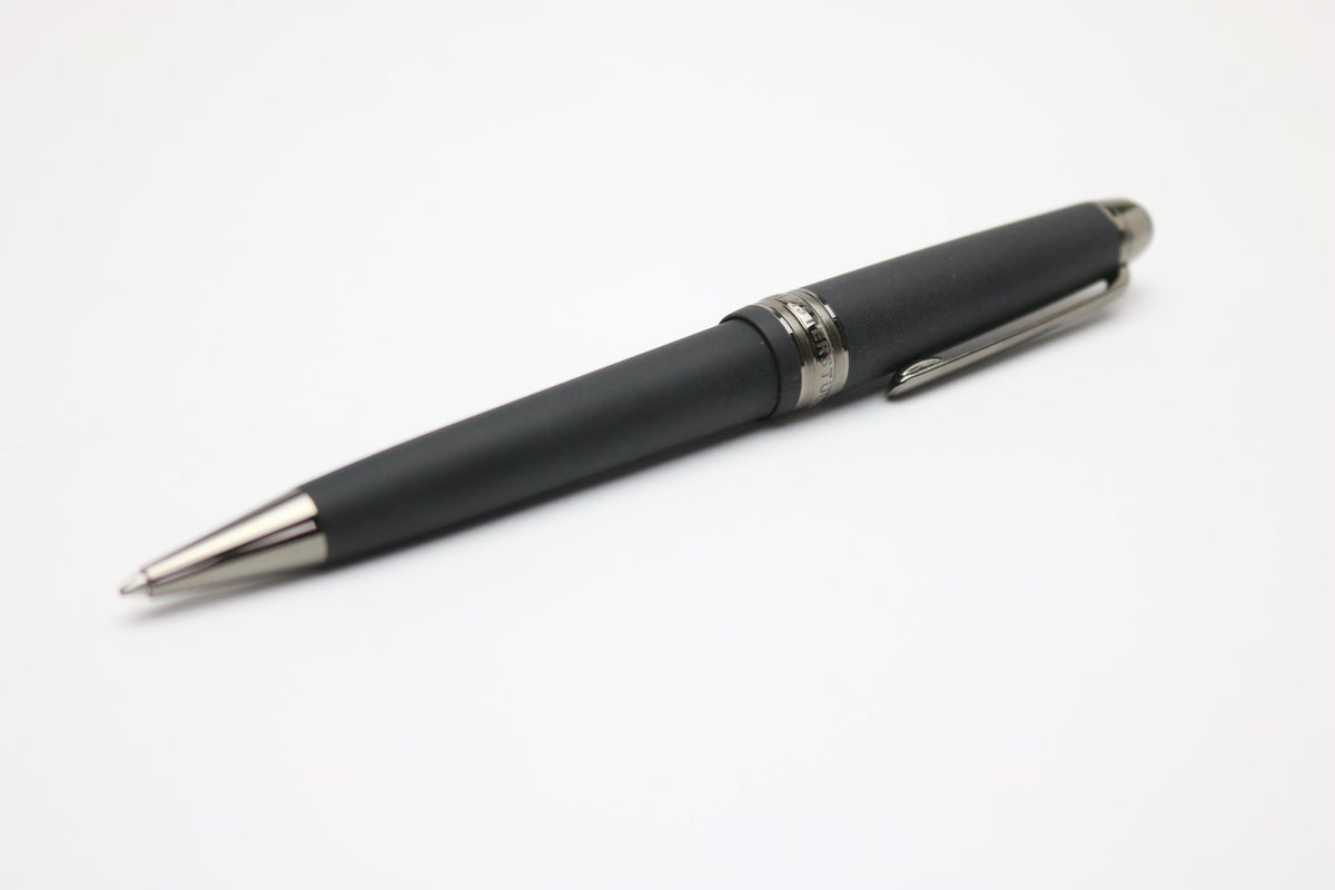 Montblanc Meisterstück Classique Ultra Black
