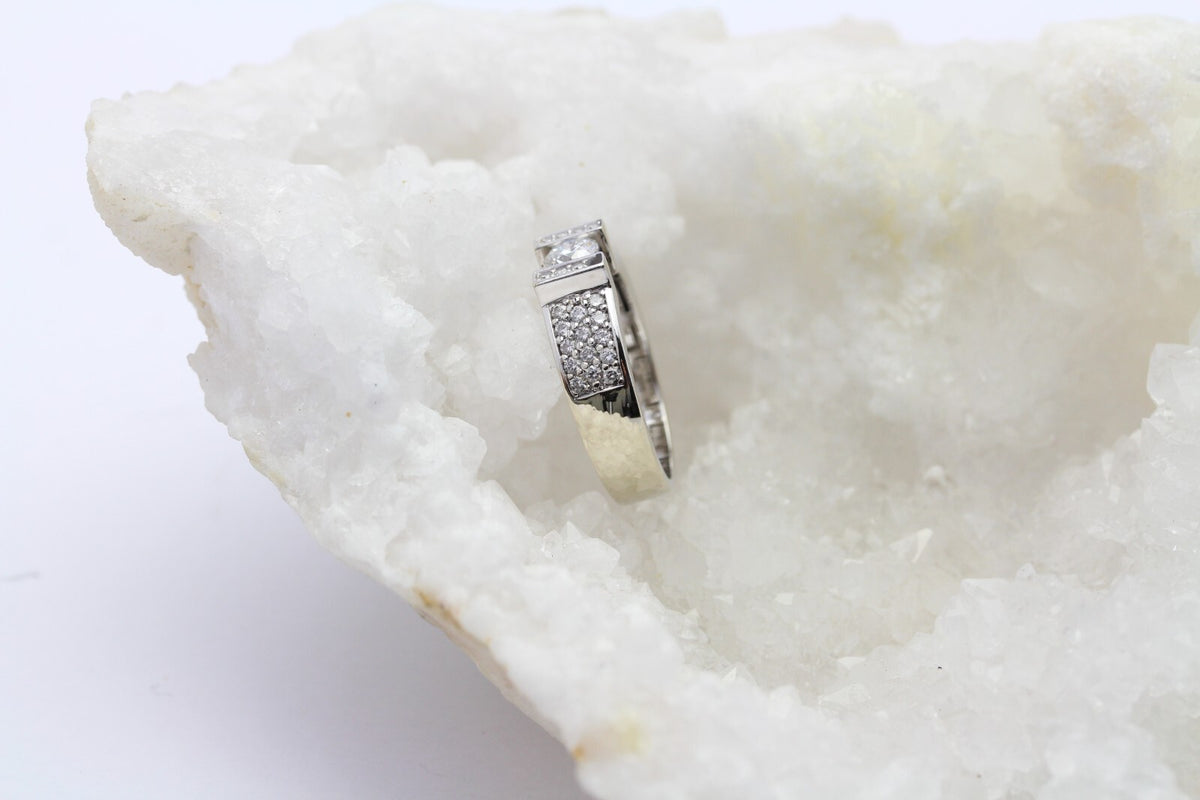 Christ Damen Ring 14k Weißgold 37 Brillant 0,71 ct. Gr. 53 ca. 6,6g
