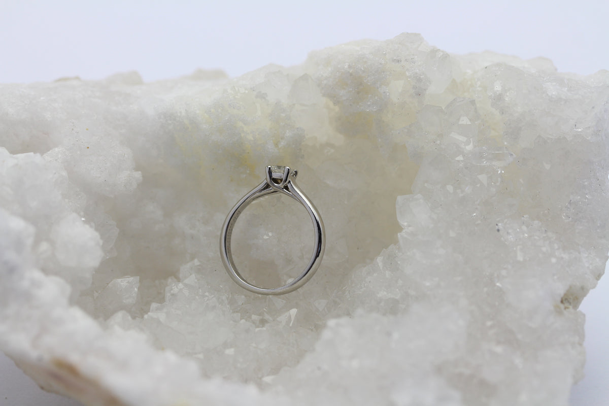 Tiffany & Co Solitär Damen Ring 1 Brillant 0,31ct. Gr. 48
