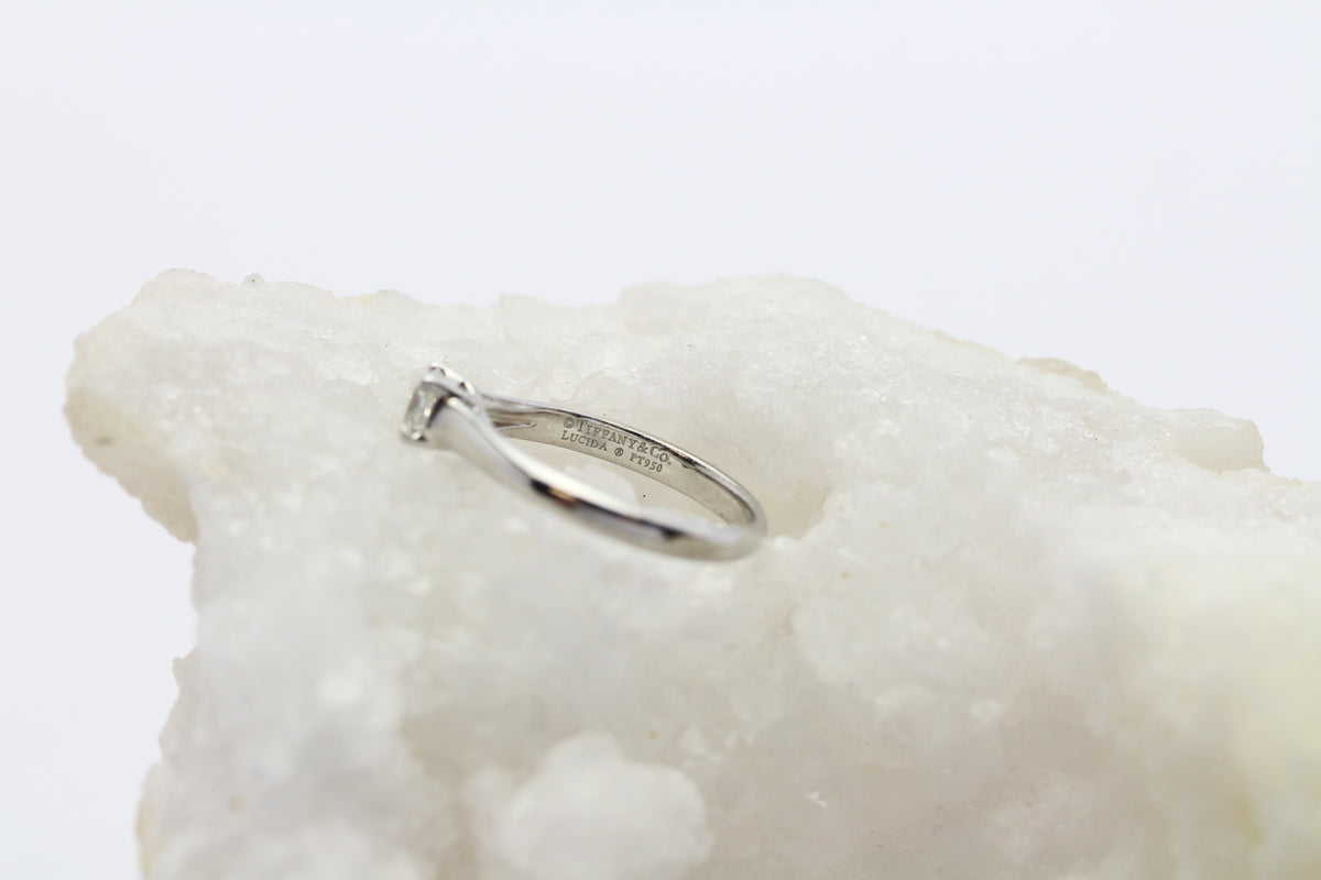 Tiffany & Co Solitär Damen Ring 1 Brillant 0,31ct. Gr. 48