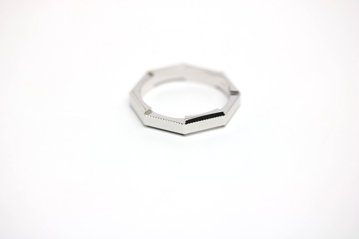 Gucci Ring aus 750 Weißgold – Ringgröße 62