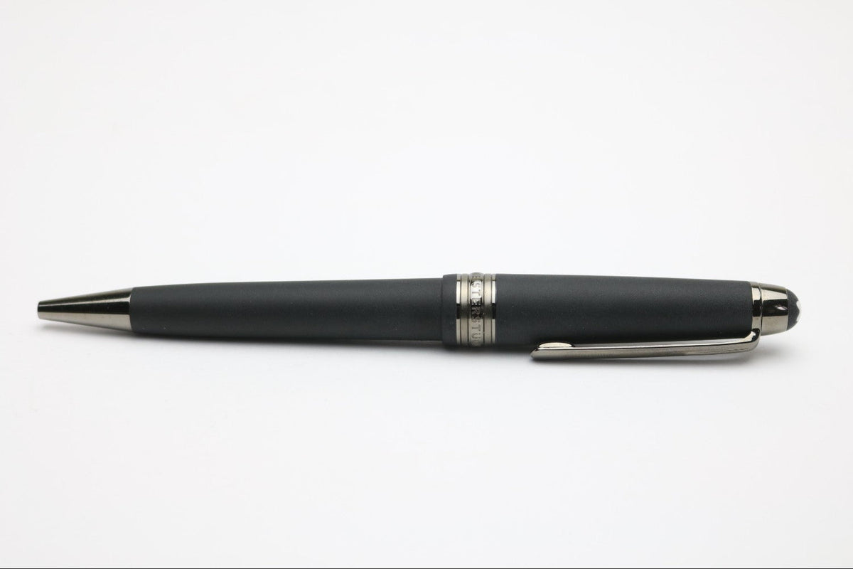 Montblanc Meisterstück Classique Ultra Black