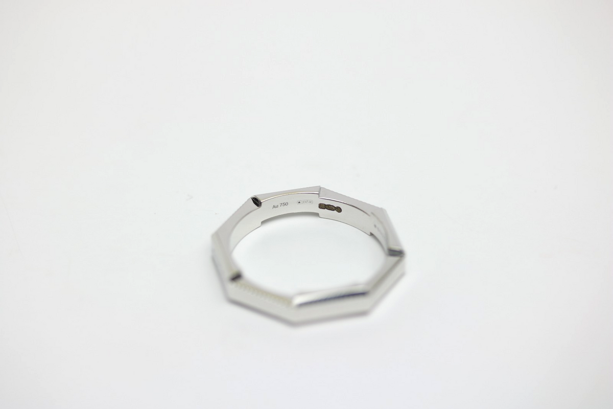 Gucci Ring aus 750 Weißgold – Ringgröße 62