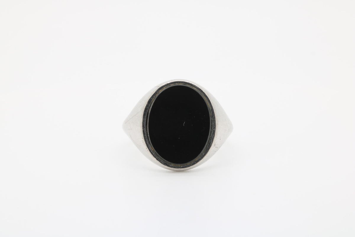 Leo Wittwer Onyx Ring, aus 750 Weißgold – Ringgröße 61