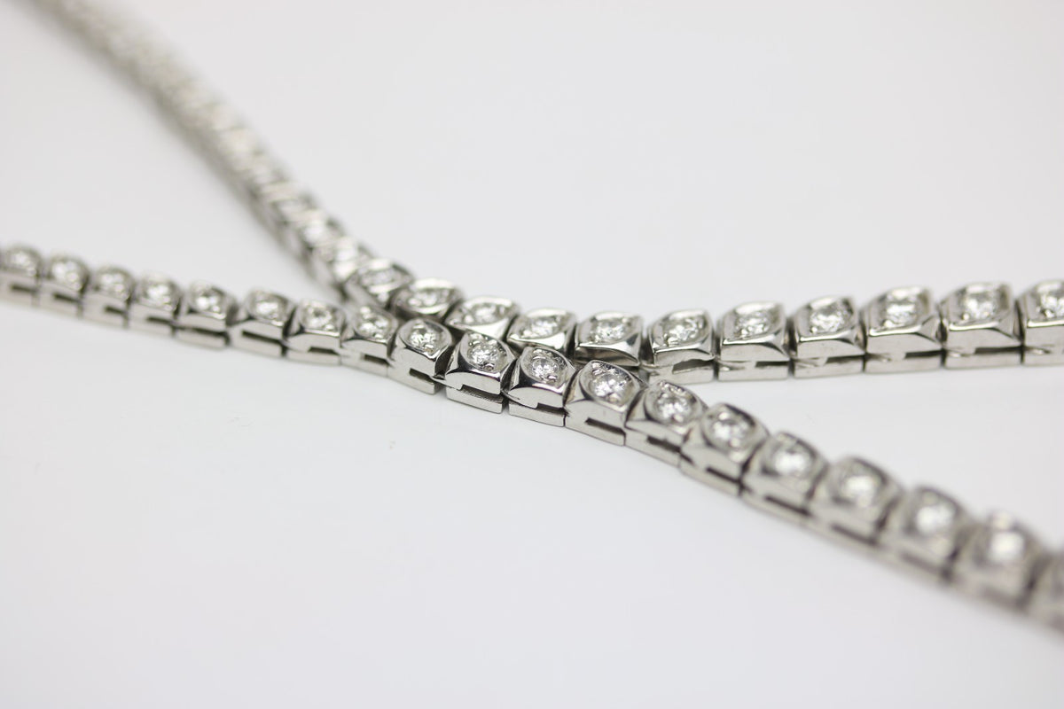 Diamant Halskette Collier 750 Weißgold, 120 Diamanten, Perlanhänger - ca. 46 cm