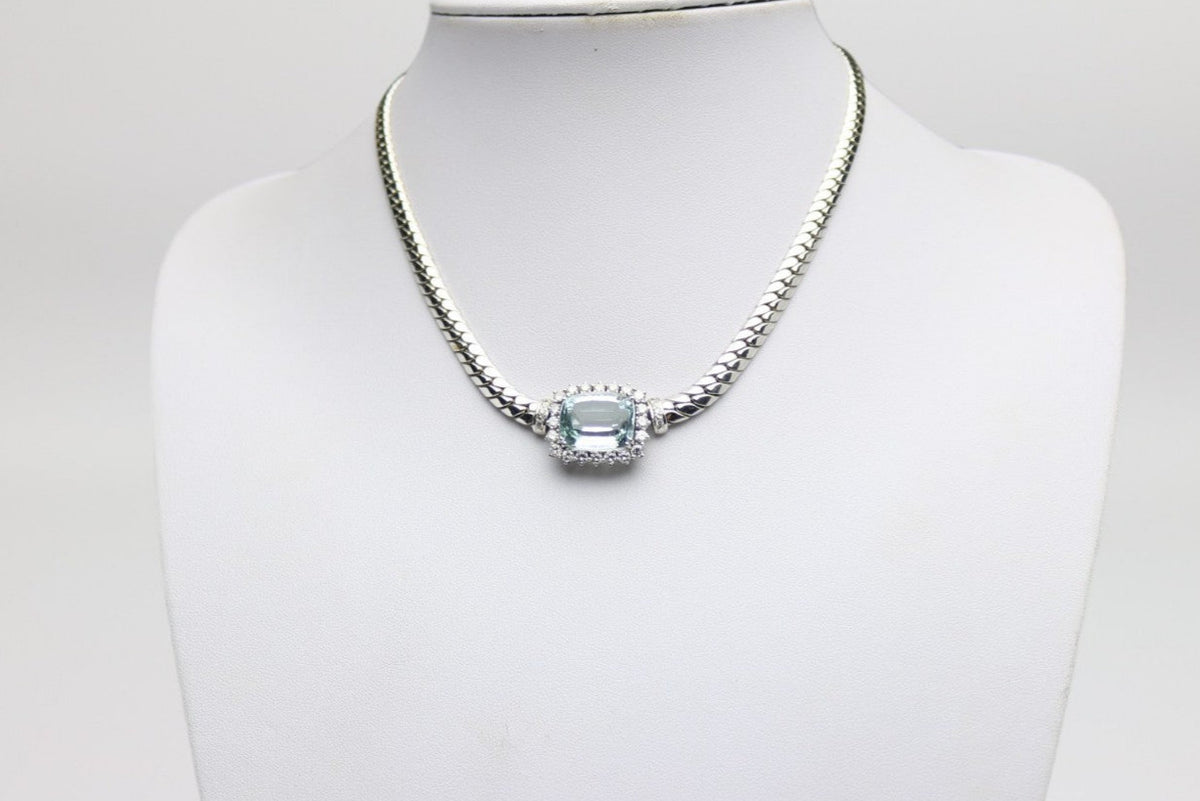 Halskette mit hellblauen Beryll Aquamarin, 26 Diamanten, 585 Weißgold- ca. 44 cm