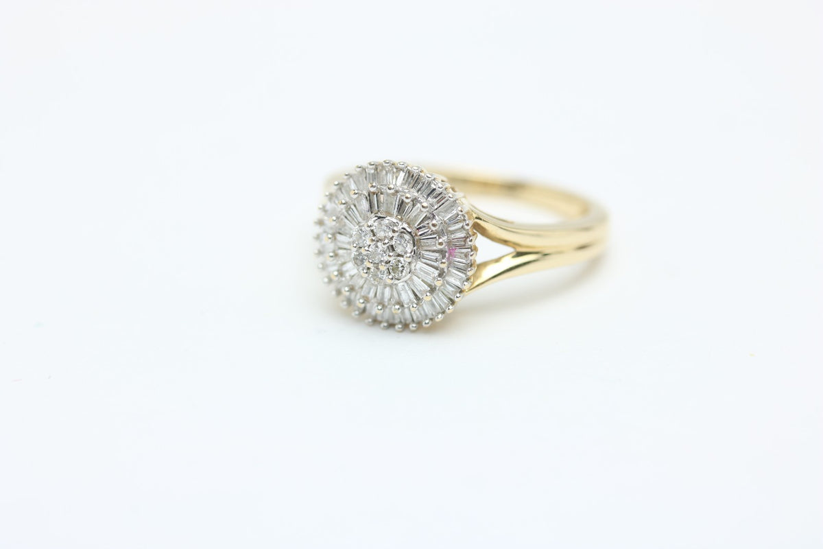 Eleganter Damenring aus 585 Gelbgold mit 67 Diamanten – Ringgröße 53