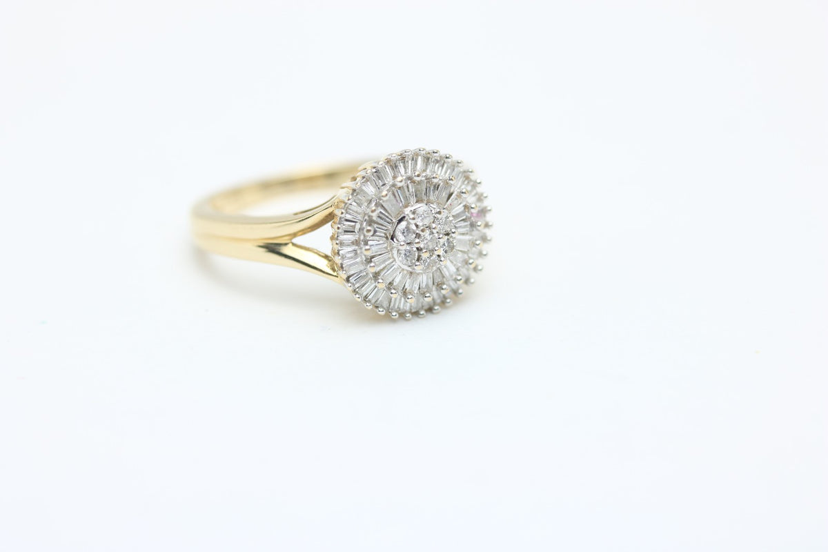 Eleganter Damenring aus 585 Gelbgold mit 67 Diamanten – Ringgröße 53