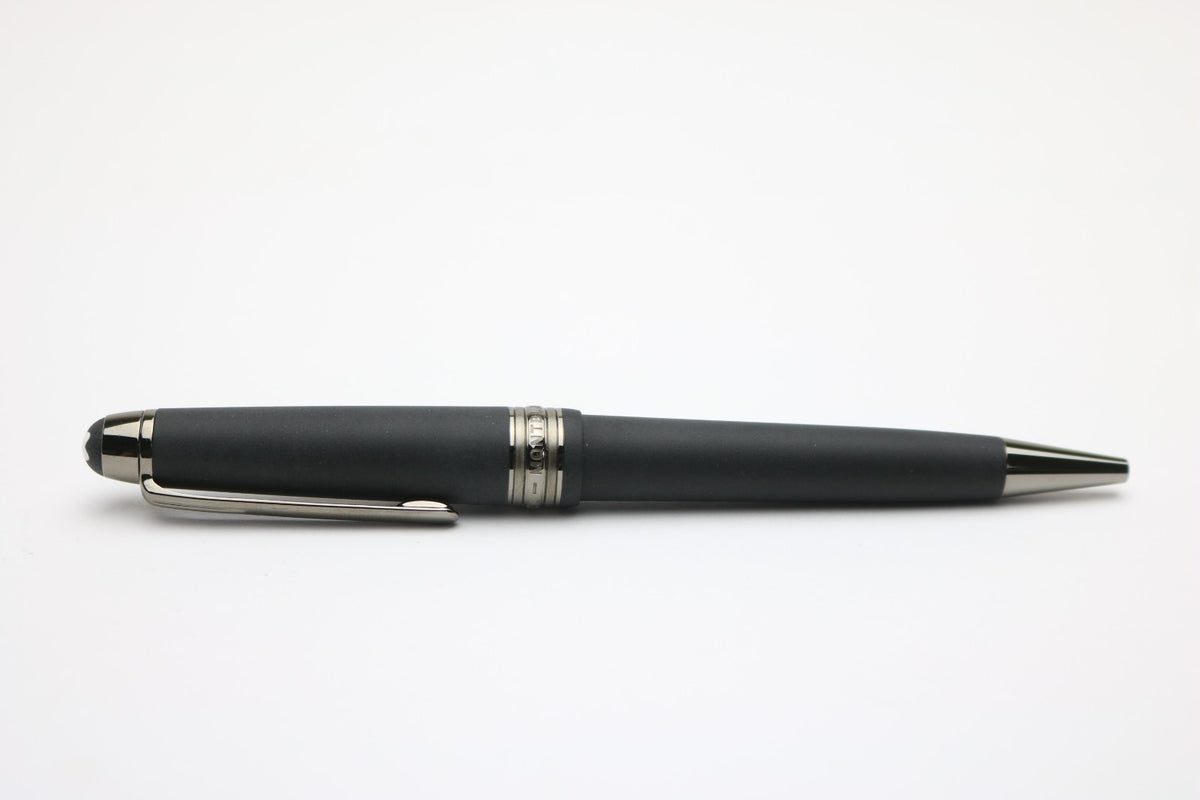 Montblanc Meisterstück Classique Ultra Black