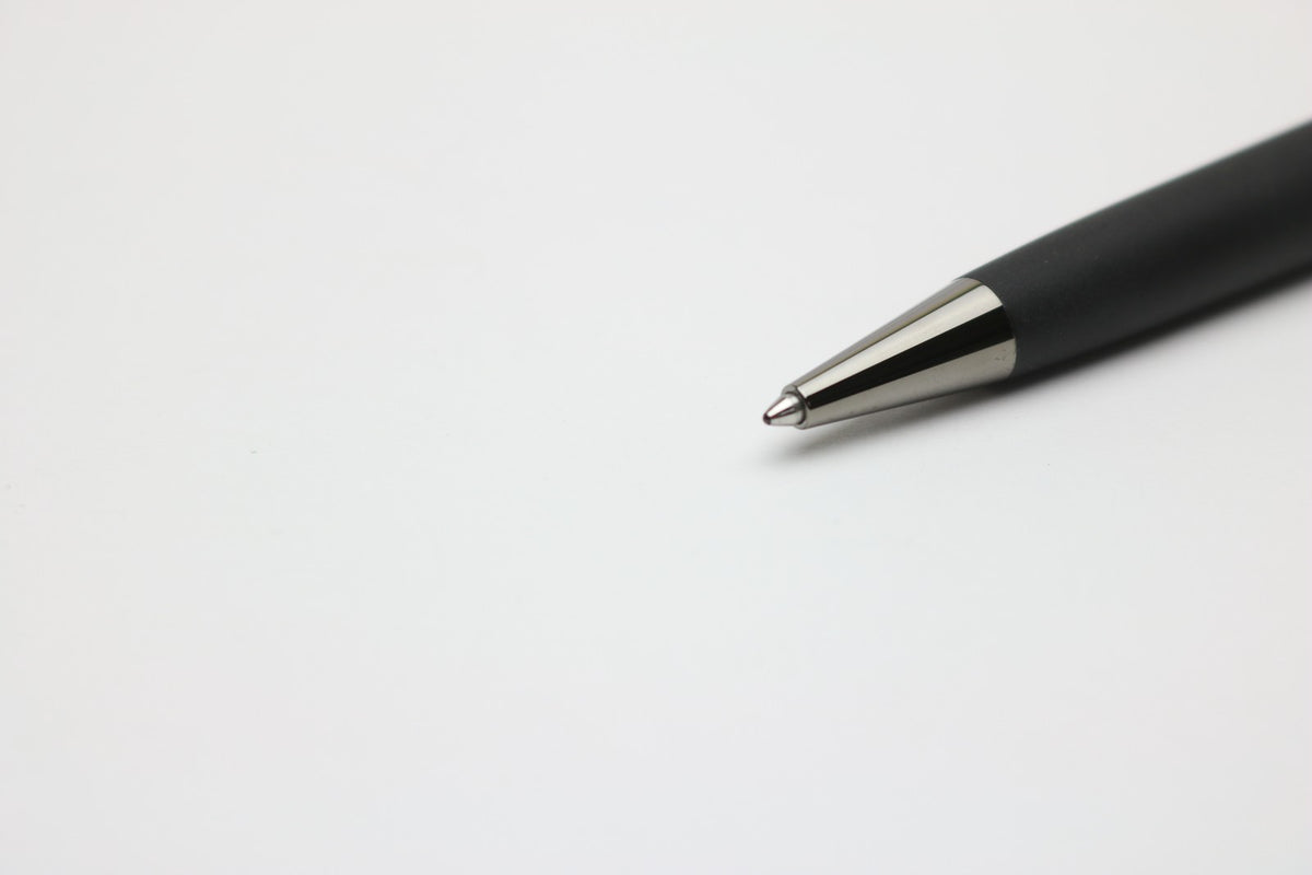 Montblanc Meisterstück Classique Ultra Black