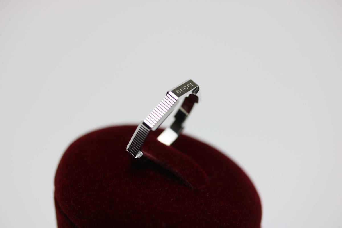 Gucci Ring aus 750 Weißgold – Ringgröße 62