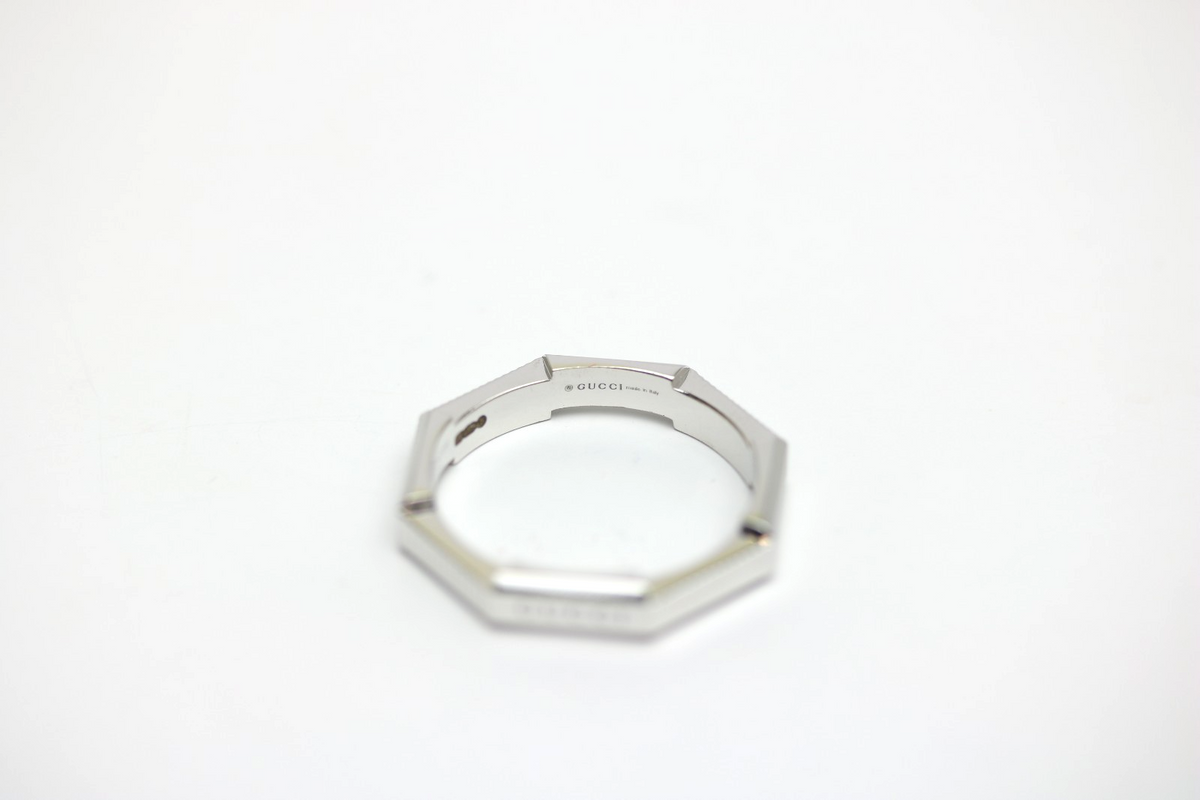 Gucci Ring aus 750 Weißgold – Ringgröße 62
