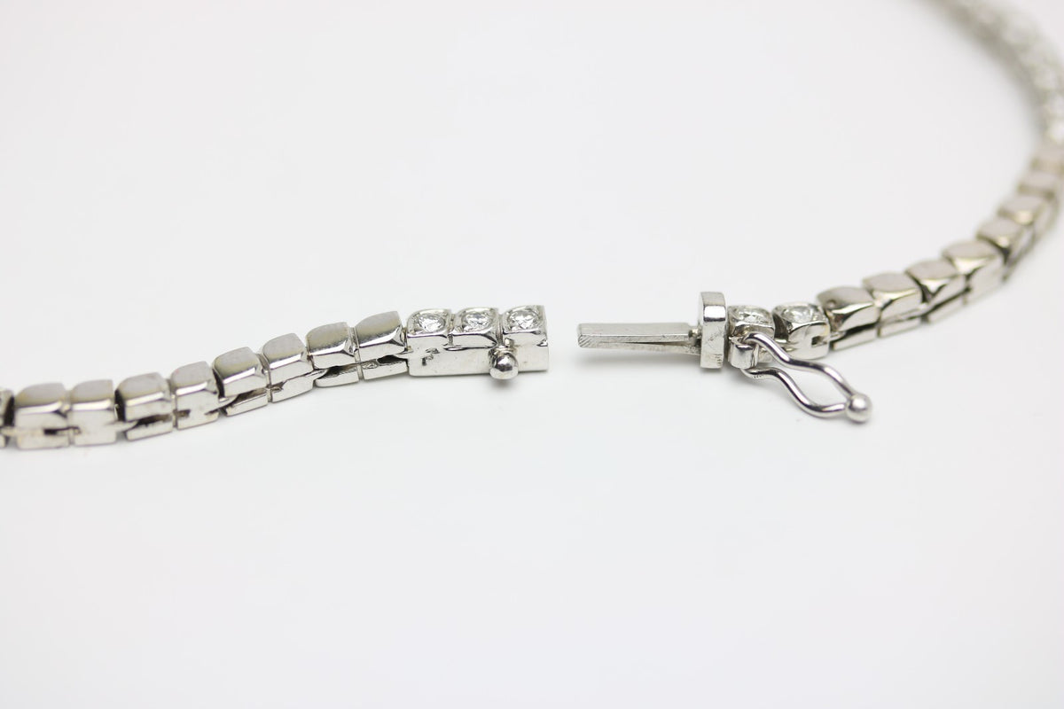 Diamant Halskette Collier 750 Weißgold, 120 Diamanten, Perlanhänger - ca. 46 cm